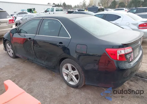 2013 Toyota Camry Se z USA, uszkodzony, nr VIN 4T1BF1FK1DU284254